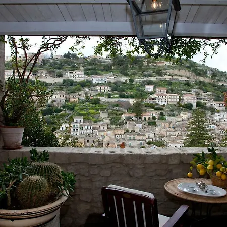 Modica Luxury Palace-3