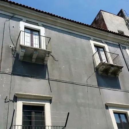 Baroque & Balconies-3