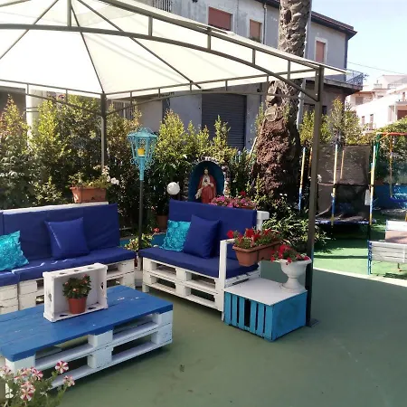 Beb I Delfini Di Casa Paola-3