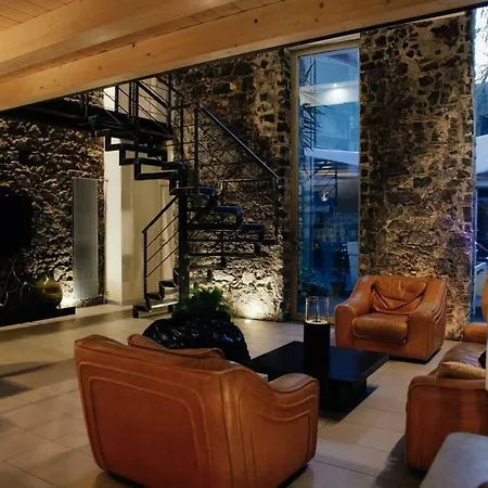 Ghe House-2