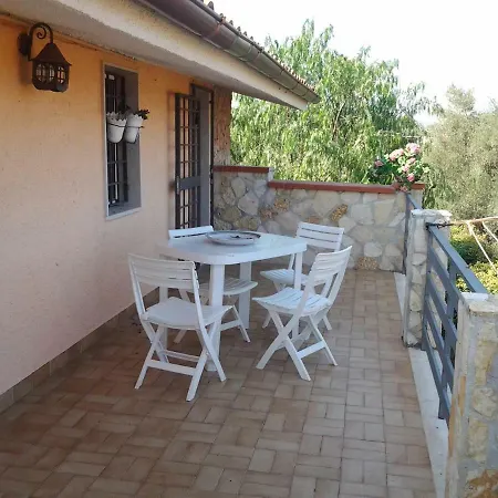 Sweet Home & Apartaments-2