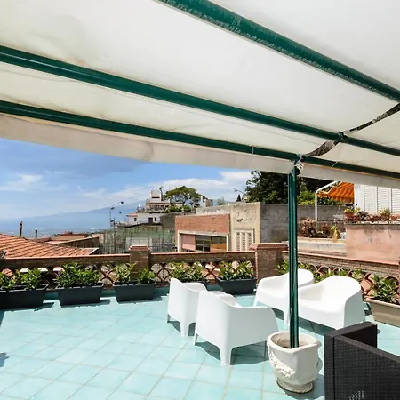 Sweet Taormina Apartment-2