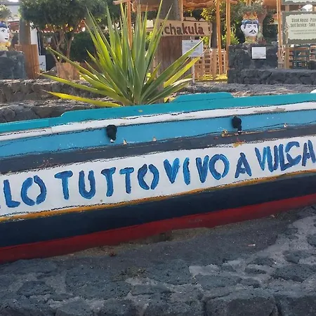 Vulcano Beach-2