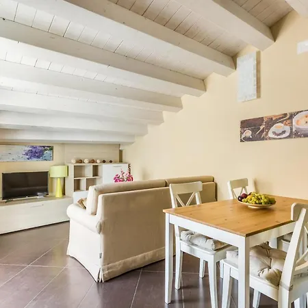 Modica For Family - Rooms And Apartments-3