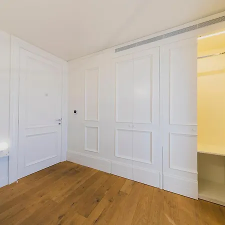 Cefalu Design Suites-3