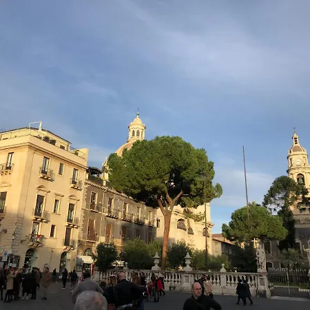Sicily Wonderful Piazza Universita'-2