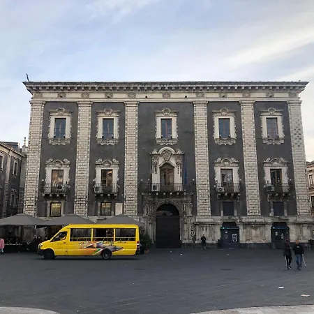 Sicily Wonderful Piazza Universita'-3