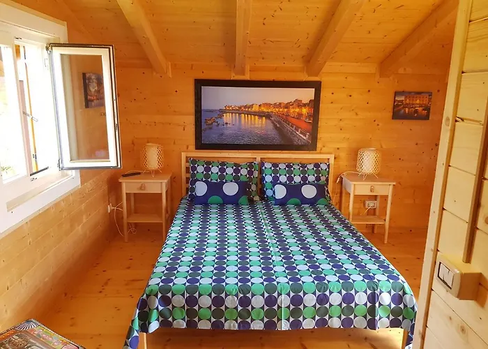Villa Depandance Con Piscina E Jacuzzi Fontane Bianche mit Pool