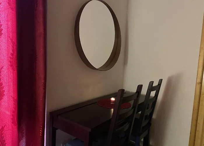 Decadracma Rooms Syracuse