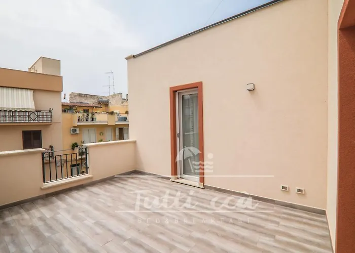Tutti Cca Airport Rooms Terrasini