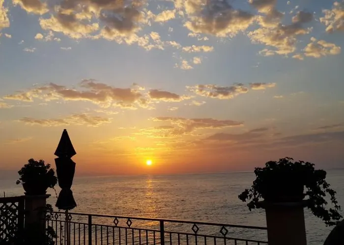 Aparthotel Fondaco Parrino Mare Letojanni