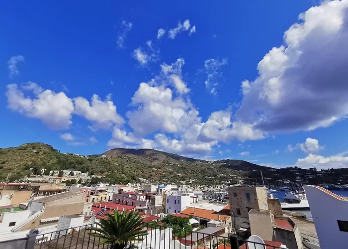 Lo Nardo Accommodation Lipari 