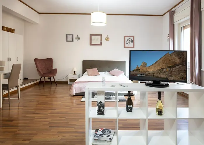 Doctor House Standard, Suites & Luxury Rooms Enna