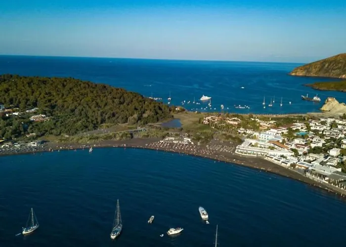 Villa Casa Vacanze Vulcano à Vulcano  avec Piscine