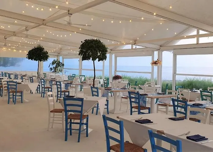 CapoNettuno Hotel Frontemare Capo dʼOrlando