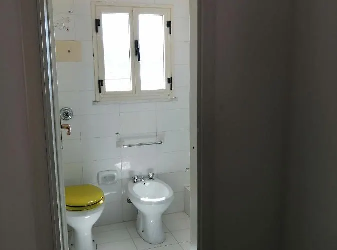 Una Stanza A Cefalu