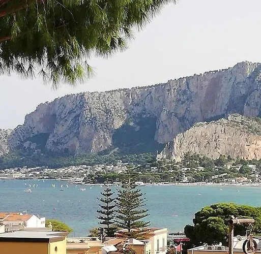 Villa Archibianchi Mondello Palermo