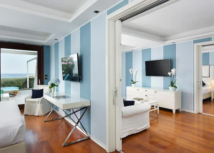 Taormina Hotels With Jacuzzi in Room near Ancient Theatre of Taormina