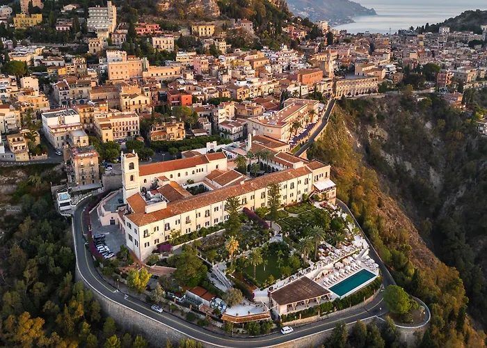 Family resorts in Taormina