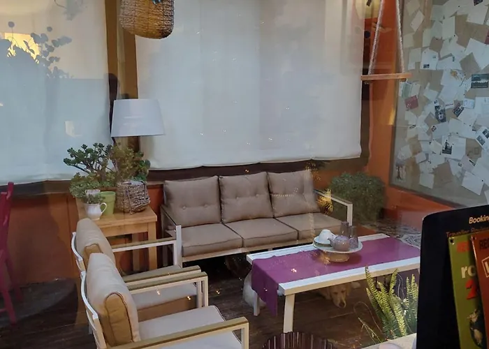 Agrigento hotels near Statua di Icaro caduto