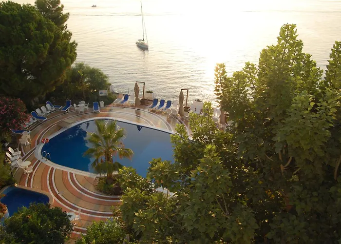 Hotel Giardino Sul Mare Lipari  acceptant les animaux