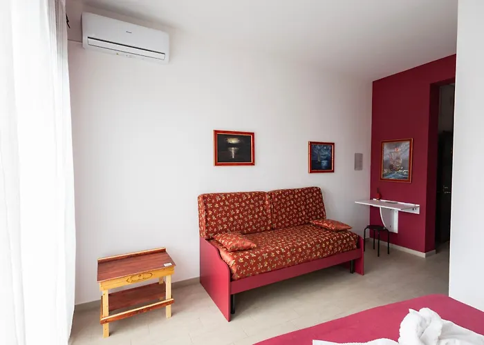 Palermonamour Art Gallery Suite