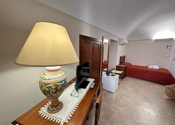 Historic B&B Apartments Home Chiaramonte Gulfi