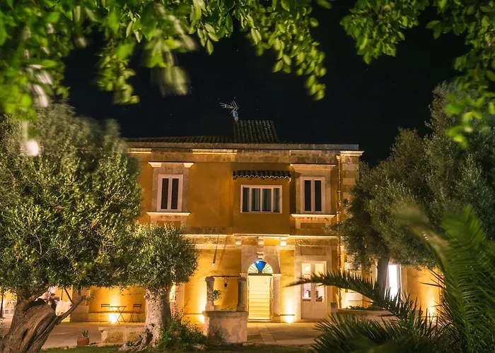 Masseria Testaferrata Syracuse with Pool
