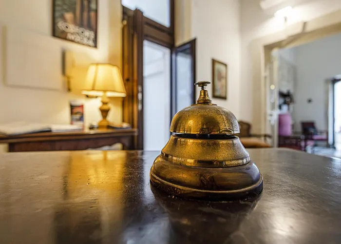Pet friendly Lakkios Charming Suites And Rooms Syracuse
