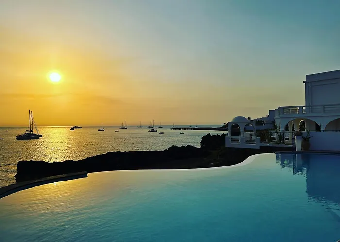 Stromboli Hotels