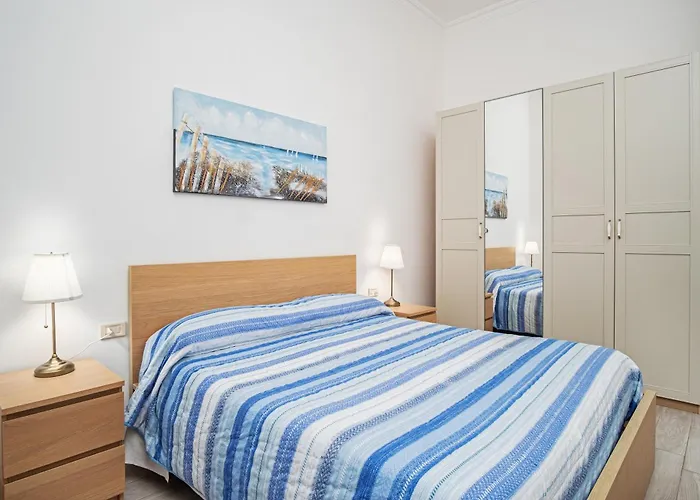 Garden House: Apartments And Rooms For Holidays Palermo