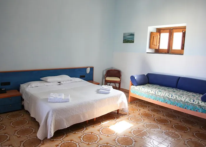 Hoteles en Santa Marina Salina