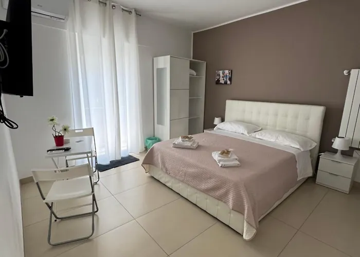 Four Rooms Naxos Giardini Naxos