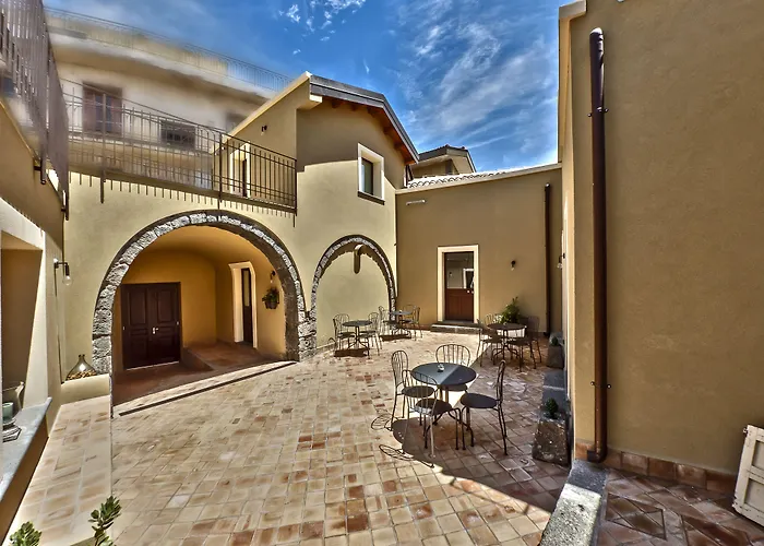 Hotel a Aci SantʼAntonio