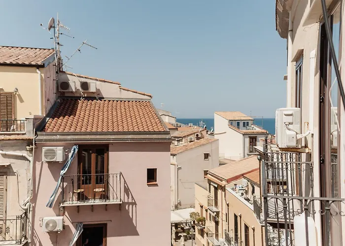 Casanova Rooms And Apartment To Rent Cefalù