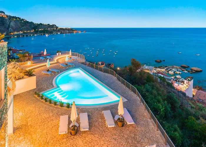 Baya Bella Villa Giardini-Naxos