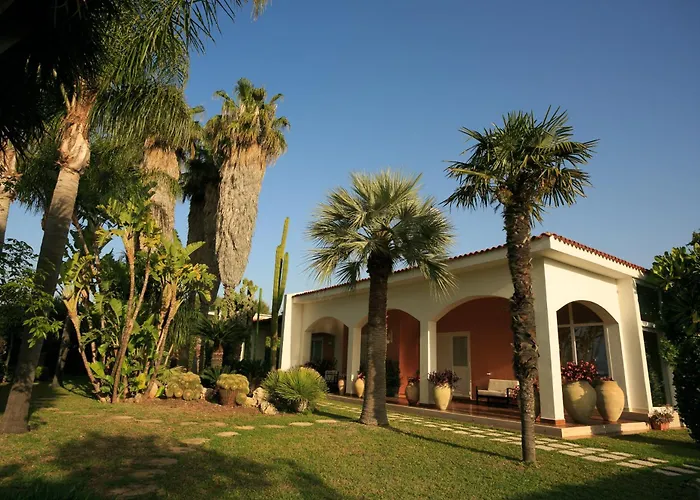 Temenos Villa By Ortigiaapartments Syrakus