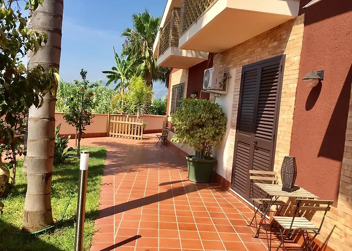 Villa Valentino Giardini-Naxos
