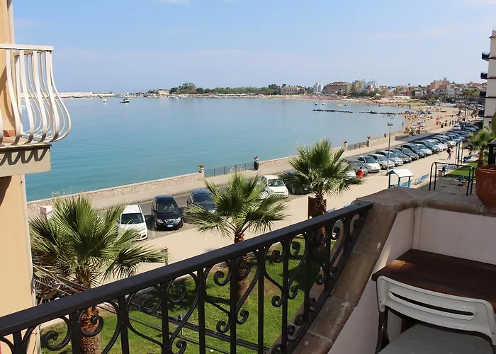 Hotel Villa Mora Giardini-Naxos