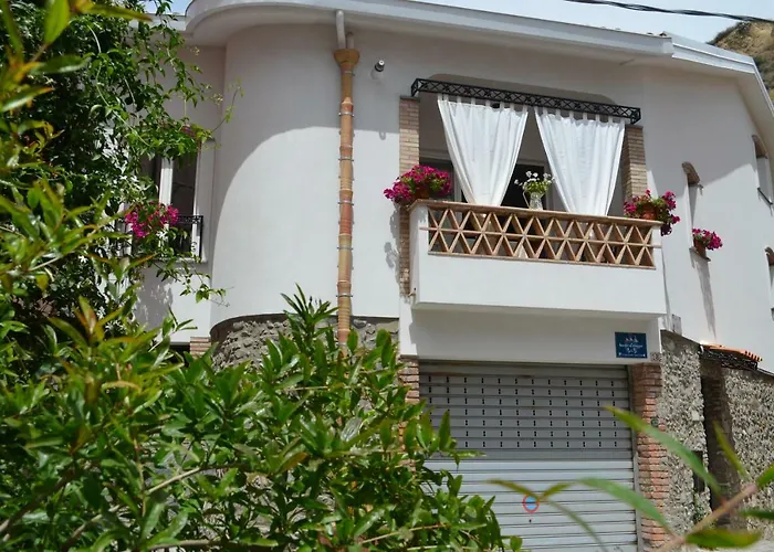 Invito Al Viaggio Bed & Breakfast Giardini Naxos