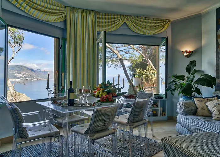 Luxury Apartment And Charm Sea View Isola Bella Taormina admite animales