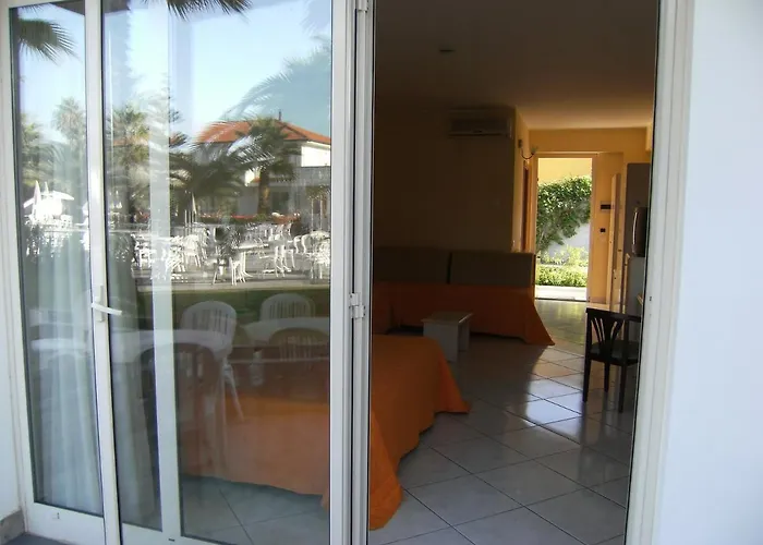 King'S House Hotel Resort Mascali
